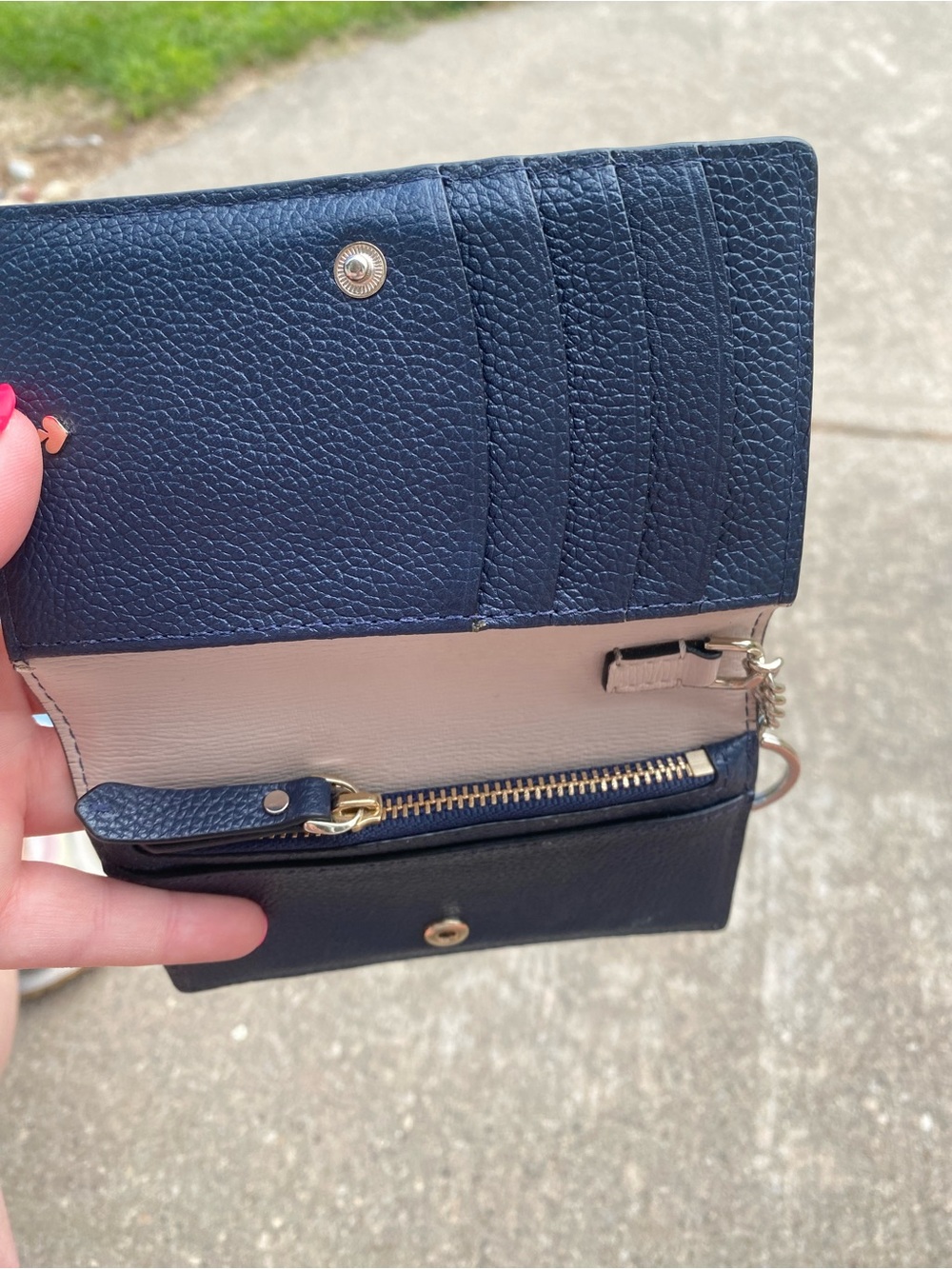 🌈 kate spade Two-Tone Light Blue and Navy Leather Card Case with Key Ring - Picture 5 of 8